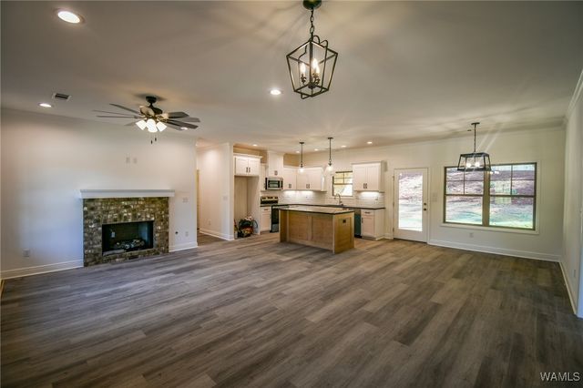 5200 Summerfield Dr E, Tuscaloosa, AL 35404