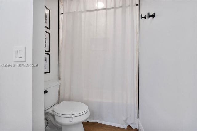 5121 NW 87th Ave, Lauderhill, FL 33351