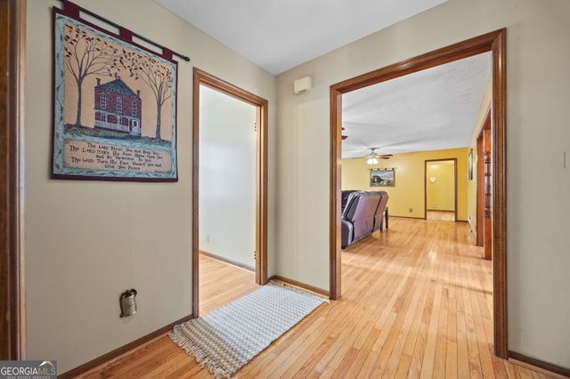 180 Oak Leaf Drive, Stockbridge, GA 30281