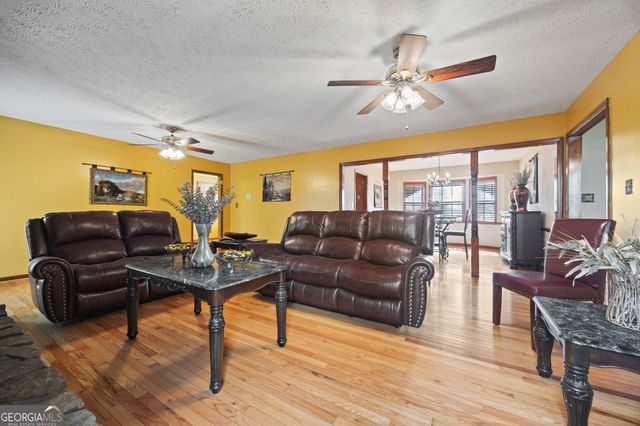 180 Oak Leaf Drive, Stockbridge, GA 30281