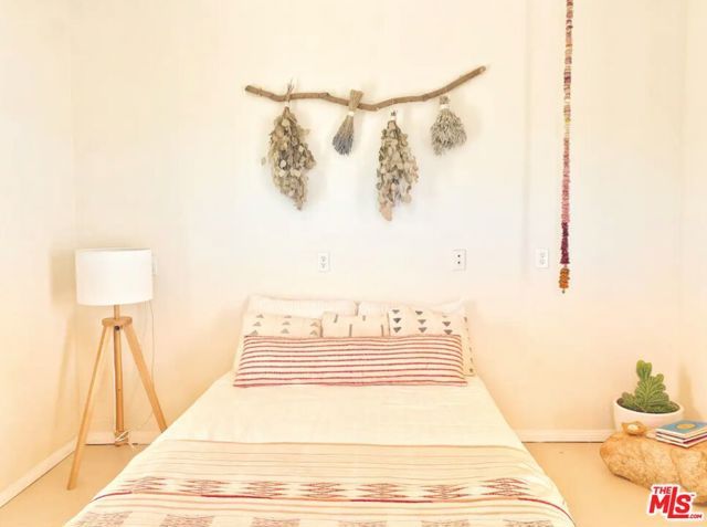 8669 Via Rocosa Road, Joshua Tree, CA 92252