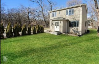 105 E Red Oak Avenue, Bensenville, IL 60106