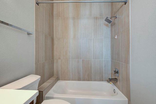 1220 Summer Street, Houston, TX 77007