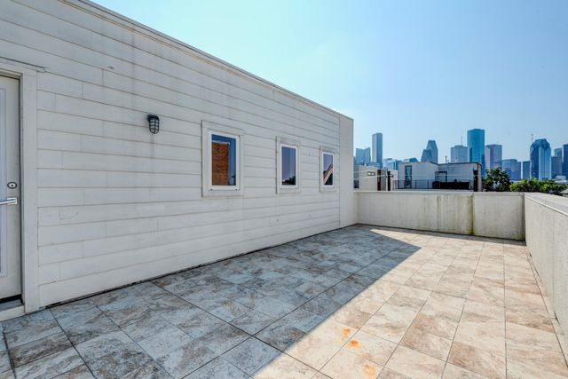 1220 Summer Street, Houston, TX 77007