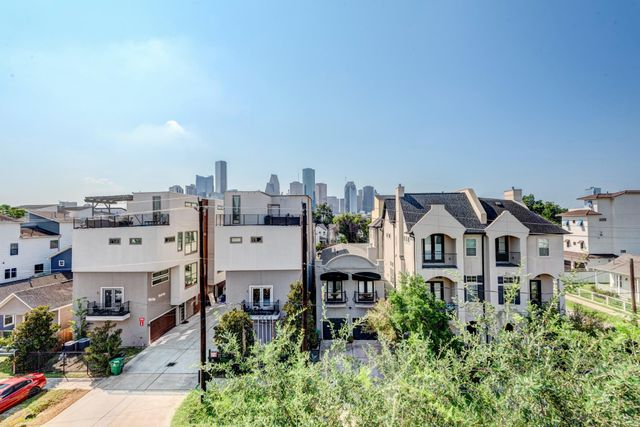 1220 Summer Street, Houston, TX 77007