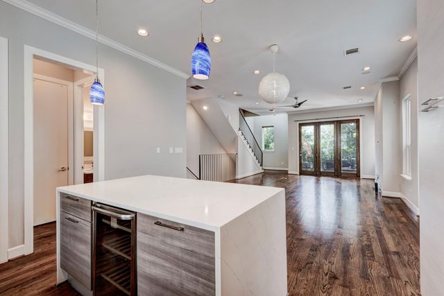 1220 Summer Street, Houston, TX 77007