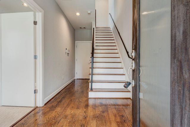 1220 Summer Street, Houston, TX 77007