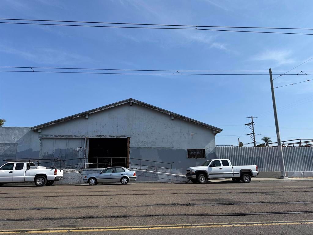 2866 Commercial St., San Diego, CA 92113