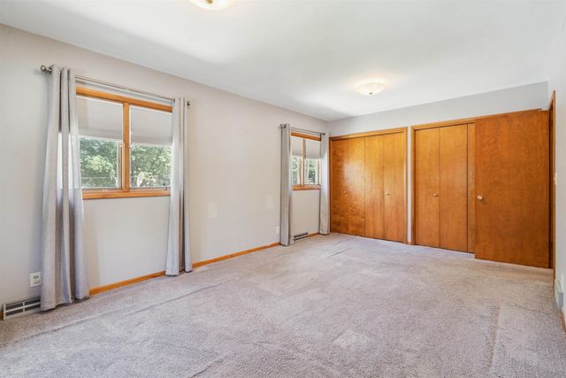 122 Maryland Avenue, Waterloo, IA 50701