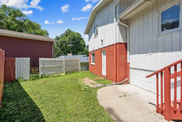 122 Maryland Avenue, Waterloo, IA 50701