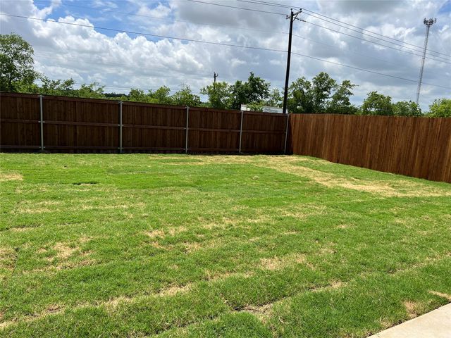 5484 Montrose Drive, Forney, TX 75126
