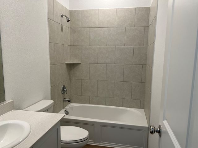 5484 Montrose Drive, Forney, TX 75126