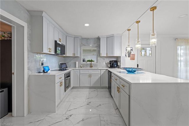 4350 Orangewood AVE, Fort Myers, FL 33901