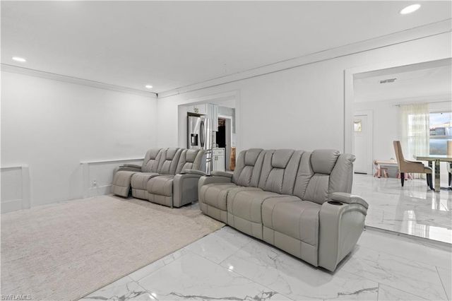 4350 Orangewood AVE, Fort Myers, FL 33901
