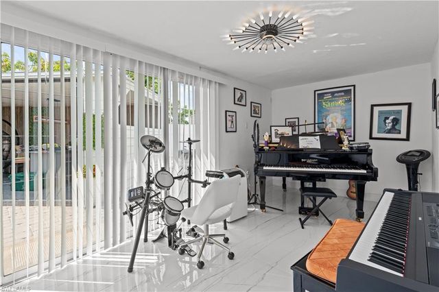 4350 Orangewood AVE, Fort Myers, FL 33901