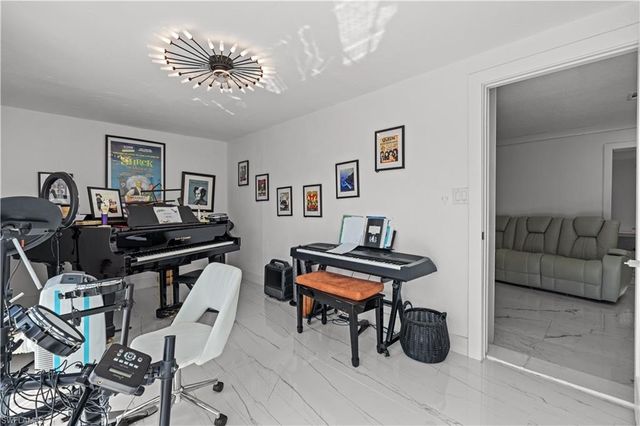 4350 Orangewood AVE, Fort Myers, FL 33901