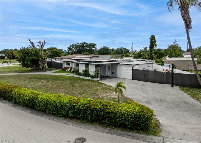 4350 Orangewood AVE, Fort Myers, FL 33901