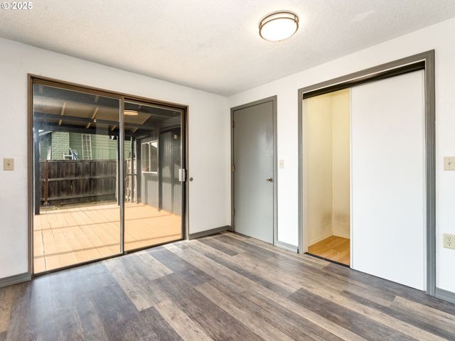 4114 JESSEN Dr, Eugene, OR 97402