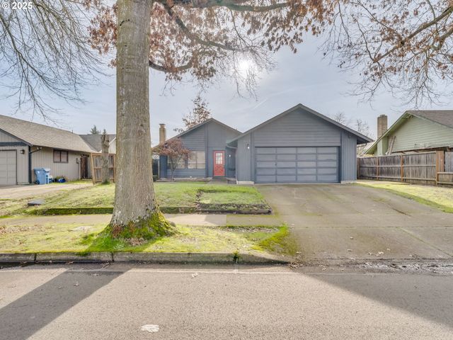 4114 JESSEN Dr, Eugene, OR 97402