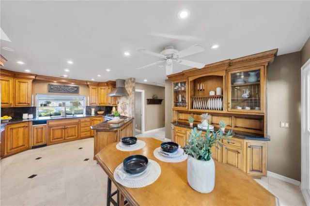 30230 De Portola Road, Temecula, CA 92592