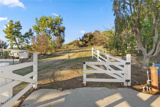 30230 De Portola Road, Temecula, CA 92592