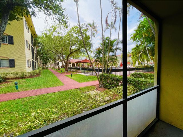 257 S Cypress Road 414, Pompano Beach, FL 33060