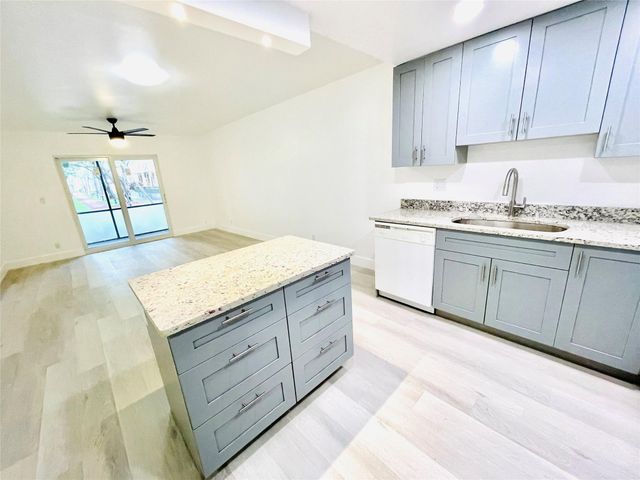 257 S Cypress Road 414, Pompano Beach, FL 33060