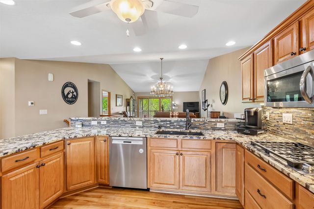 613 Trail Ridge Road, Indianola, IA 50125