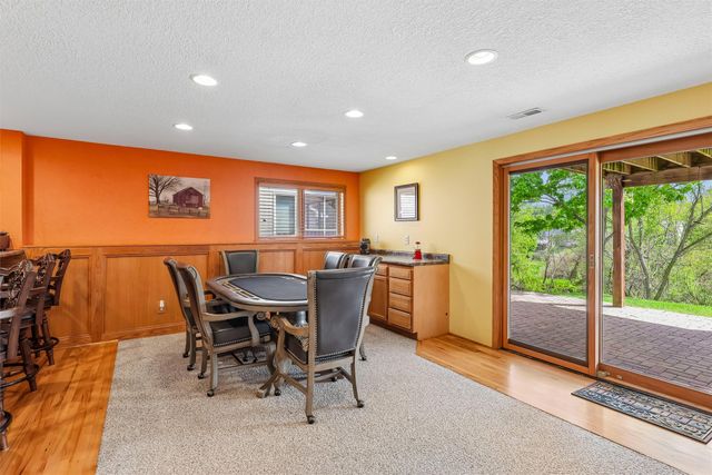 613 Trail Ridge Road, Indianola, IA 50125