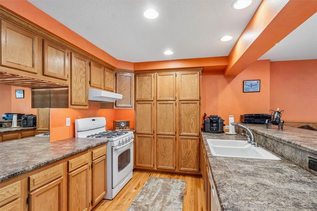 613 Trail Ridge Road, Indianola, IA 50125