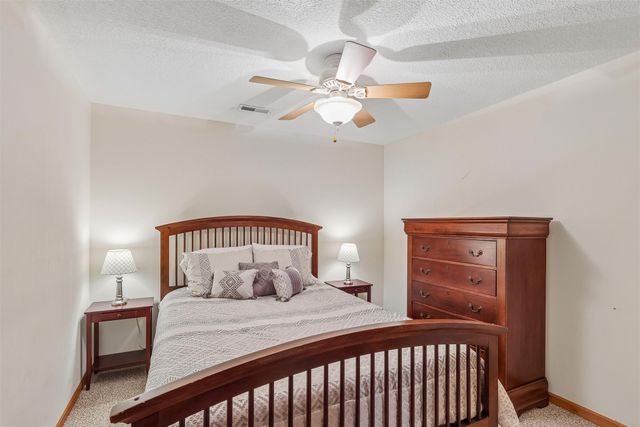 613 Trail Ridge Road, Indianola, IA 50125
