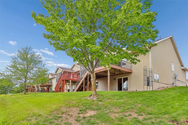 613 Trail Ridge Road, Indianola, IA 50125
