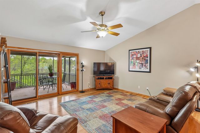 613 Trail Ridge Road, Indianola, IA 50125