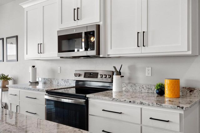 2885 SUSSEX ROAD, Green Bay, WI 54311