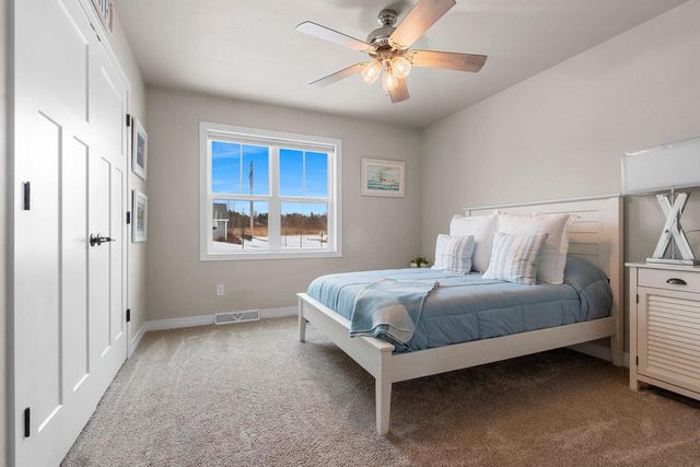 2885 SUSSEX ROAD, Green Bay, WI 54311