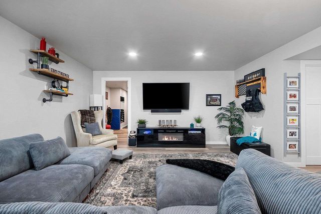 2885 SUSSEX ROAD, Green Bay, WI 54311