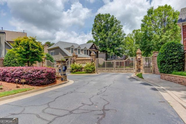 10853 Enclave Lane, Alpharetta, GA 30022