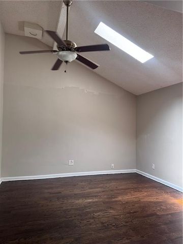 5722 W 70th Terrace, Overland Park, KS 66204