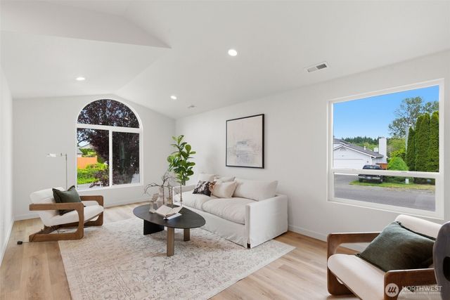 32727 19th Place SW, Federal Way, WA 98023