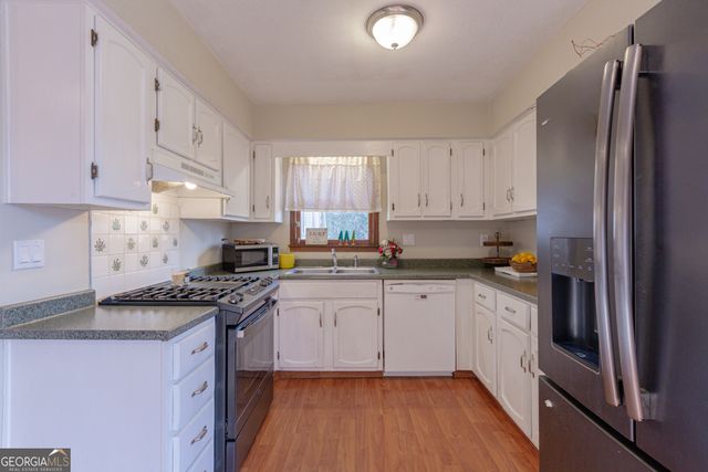 436 Forrest Avenue, Fayetteville, GA 30214