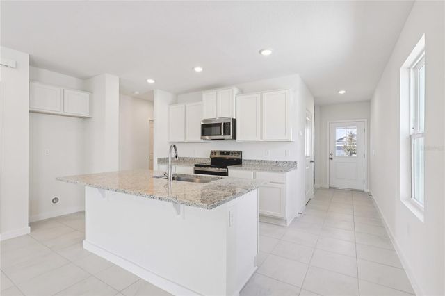 1925 DIAMOND HEAD CIRCLE, Haines City, FL 33844