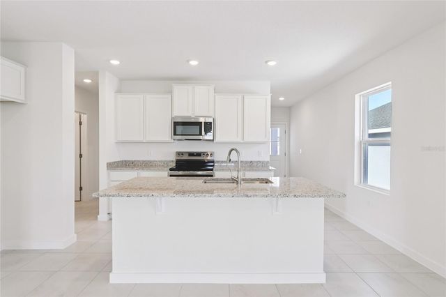 1925 DIAMOND HEAD CIRCLE, Haines City, FL 33844