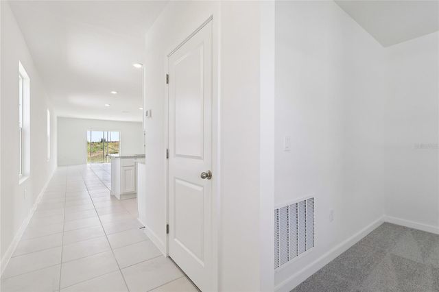 1925 DIAMOND HEAD CIRCLE, Haines City, FL 33844