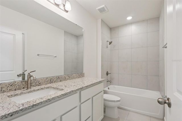 1925 DIAMOND HEAD CIRCLE, Haines City, FL 33844