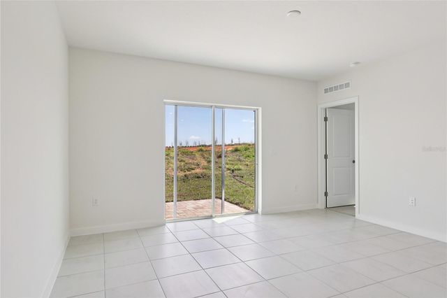 1925 DIAMOND HEAD CIRCLE, Haines City, FL 33844