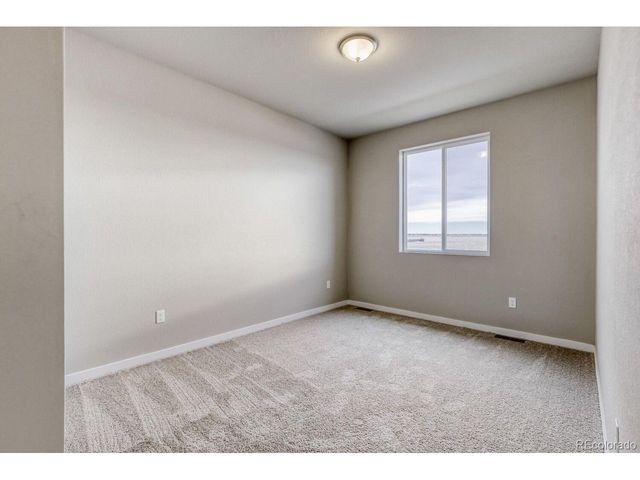 55025 E 28th Pl, Strasburg, CO 80136