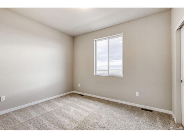 55025 E 28th Pl, Strasburg, CO 80136