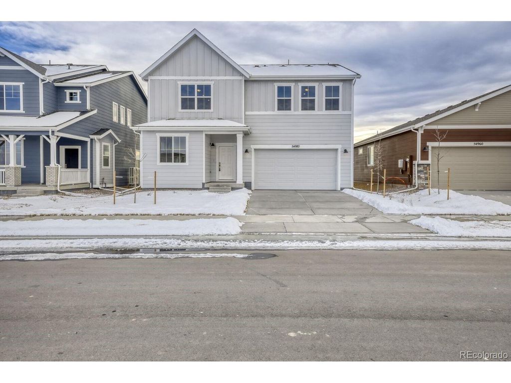 55025 E 28th Pl, Strasburg, CO 80136