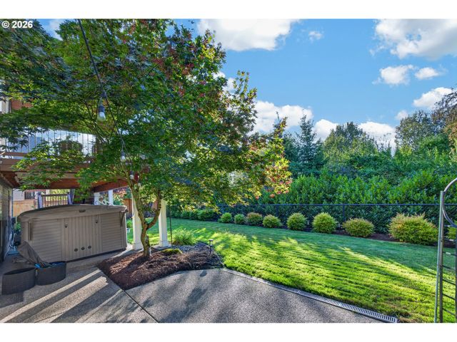 9583 Se DENALI Dr, Happy Valley, OR 97086