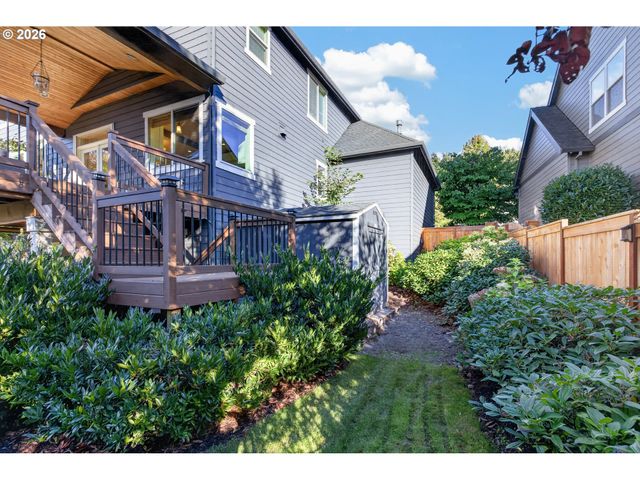 9583 Se DENALI Dr, Happy Valley, OR 97086
